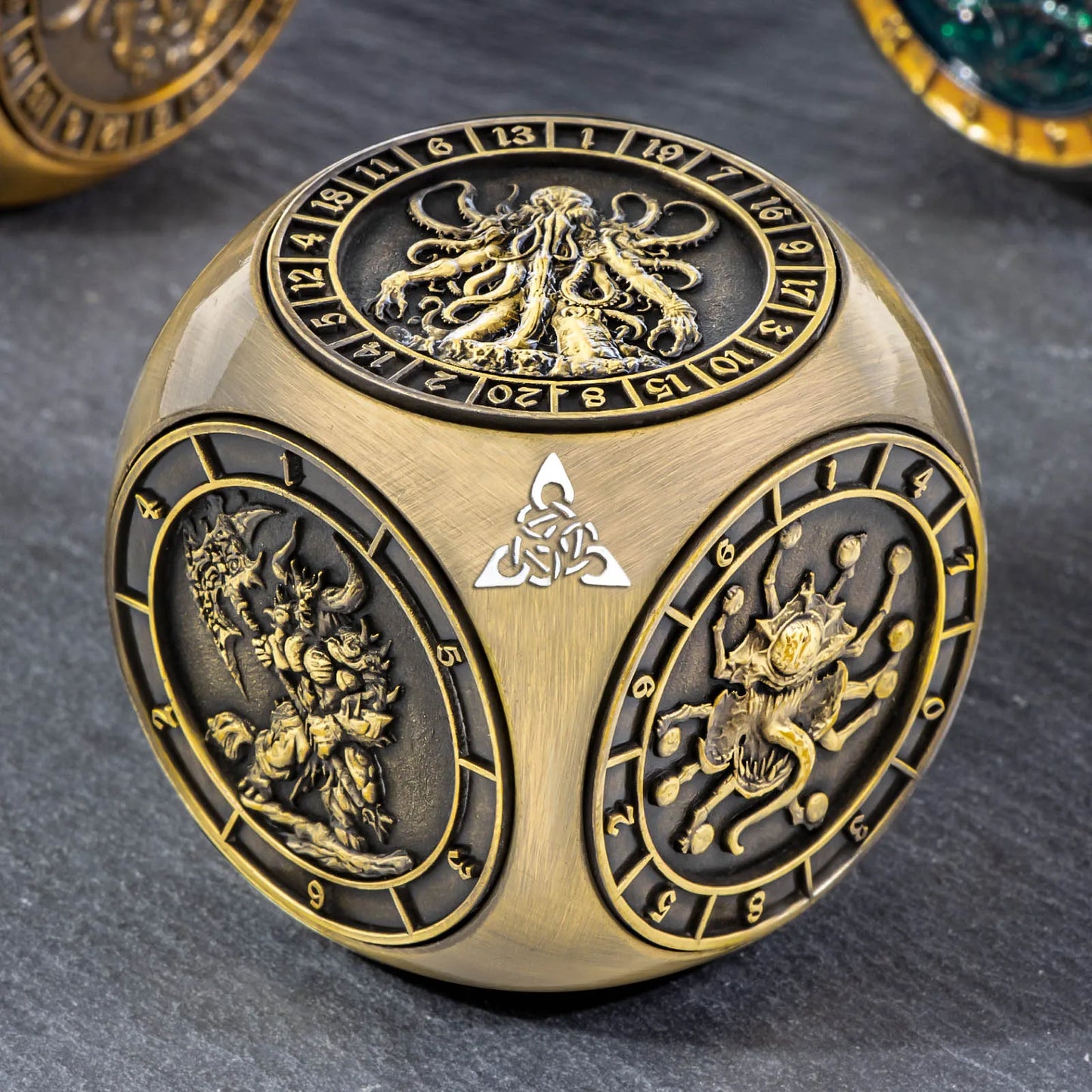 7-in-1 Dragon Dice Spinner -- 3D Relief Metal D6 for DnD